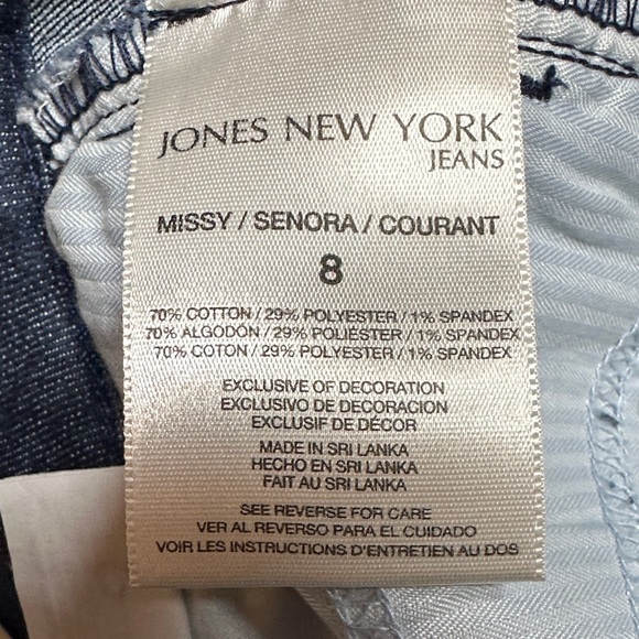 Sutton Short - Picture 5 of 7